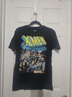 Marvel X-Men Black Graphic Tee - Women